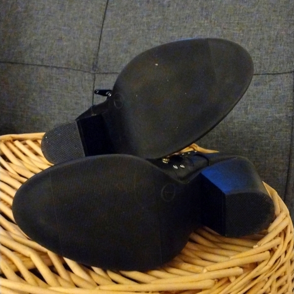 Mossimo Boots - Picture 3 of 4